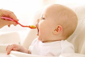 Грудное вскармливание и диета в первые годы жизни определяет состояние интеллекта ребенка