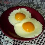 Блюдо из яиц с беконом во время беременности влияет на память будущего ребенка