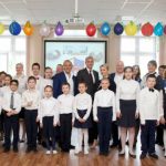 Гимназия №1529 им. А.С. Грибоедова получила в подарок сертификаты на замену окон