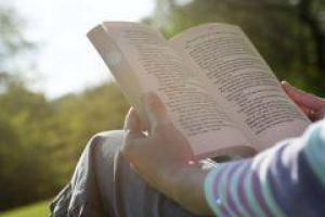 Чтение книг заменяет общение?